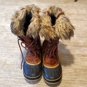 SOREL WINTER BOOTS